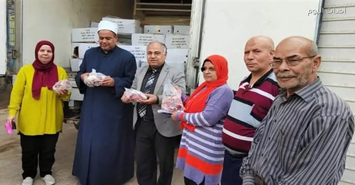 محافظ الجيزة يعلن توزيع ٢ طن لحوم صكوك الأضاحي على الأسر المحتاجة