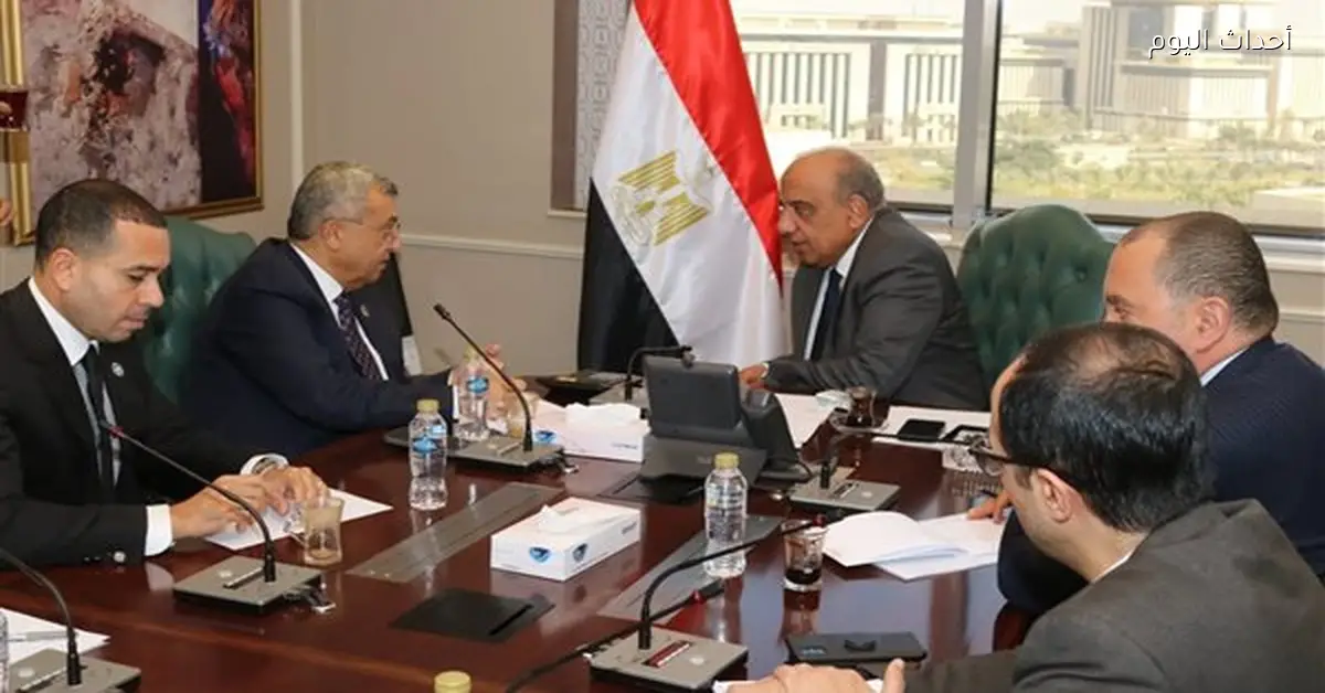 وزير الكهرباء يناقش مع لجنة الشيوخ خطوات تسريع التحول الطاقي واستدامة الكهرباء