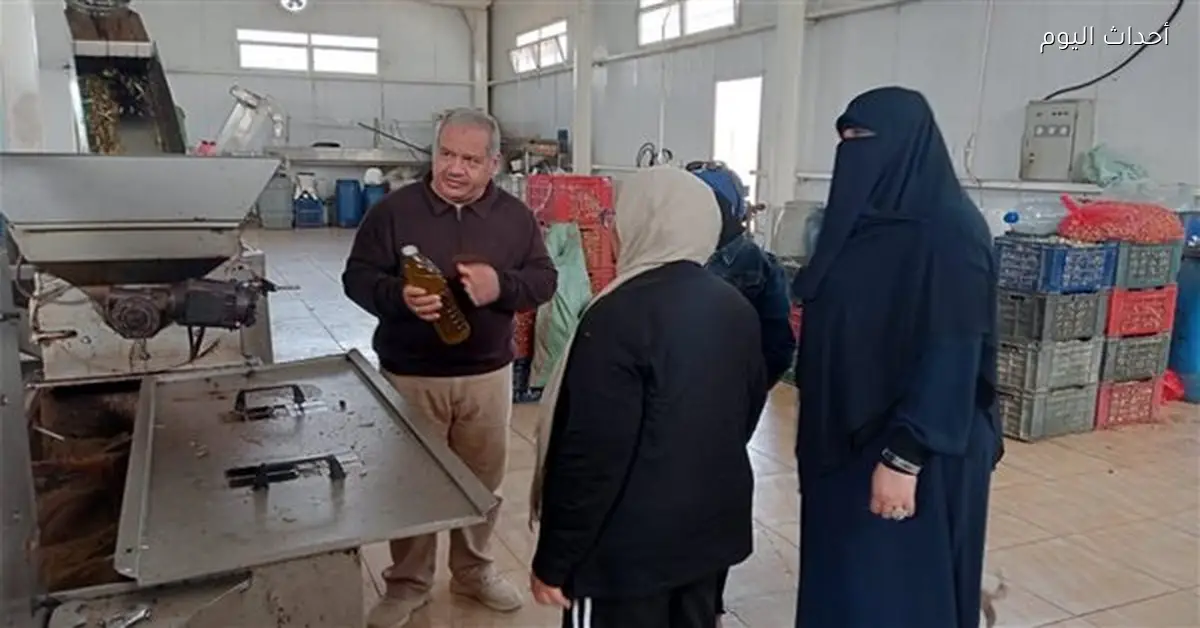 طلاب جامعة طنطا يزورون بحوث الصحراء في سيوة