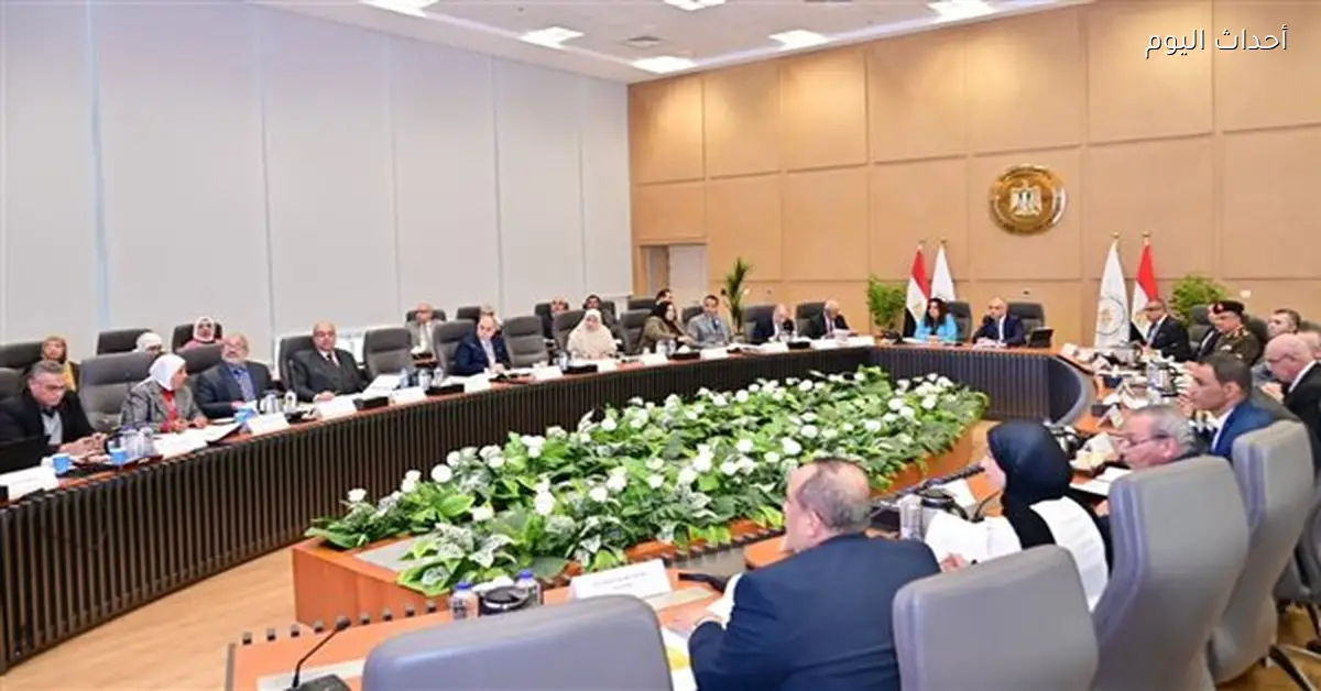 اجتماع لجنة تراخيص الشواطئ لدعم المستثمرين بحضور وزيري الري والتنمية المحلية