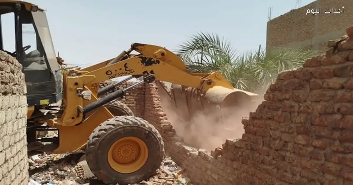 استمرار إزالة التعديات على أراضي الدولة في قنا