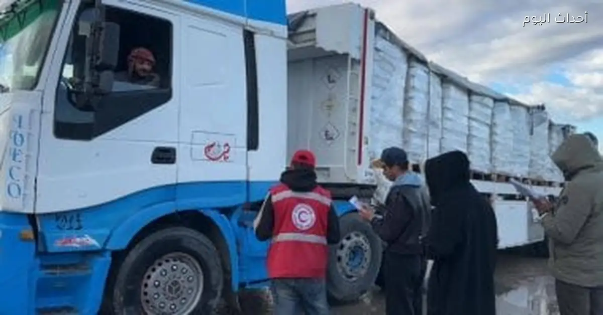 الهلال الأحمر المصري يرسل 9 آلاف طن مساعدات إنسانية و15 ألف خيمة