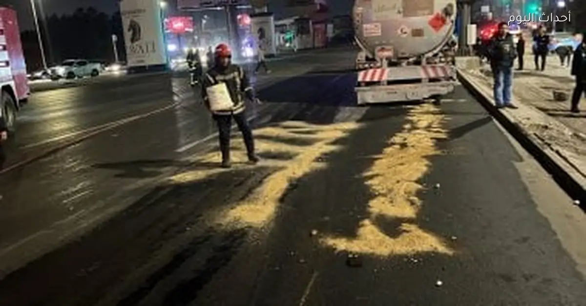 تسرب بنزين من سيارة تحمل 57 ألف لتر في محور التسعين بالتجمع