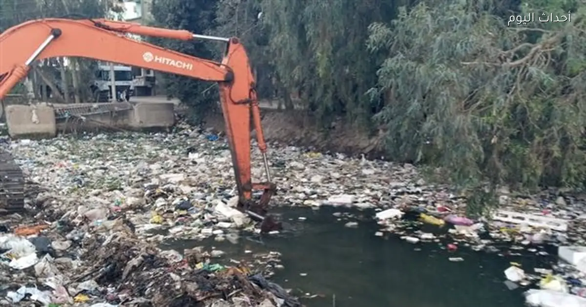 حملة لتطهير ترعة تلبانة ورفع 80 طن من القمامة