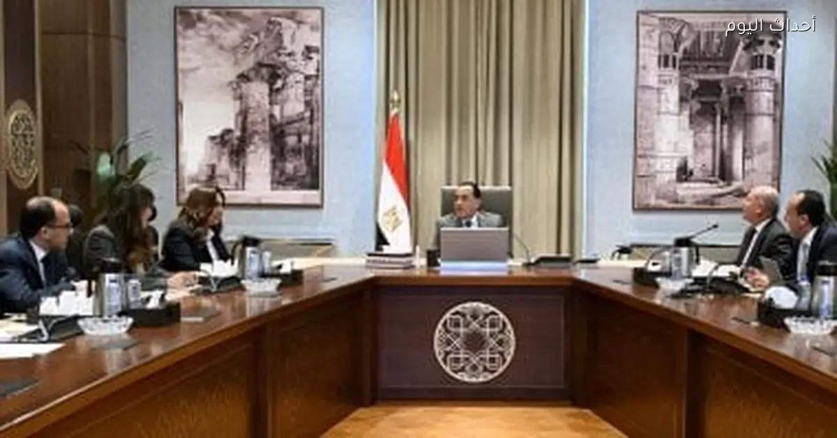 رئيس الوزراء يلتقي الرئيس التنفيذي لشركة المانع القابضة القطرية