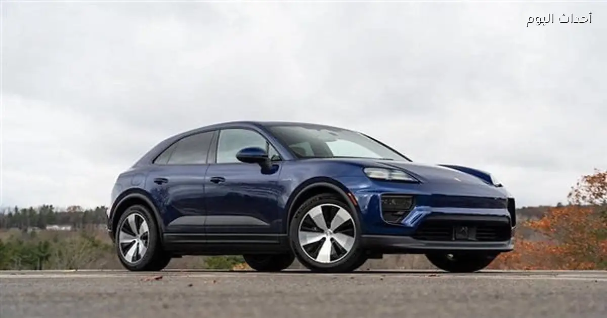 سامسونج تتيح لهواتف Galaxy تشغيل سيارات بورش الكهربائية