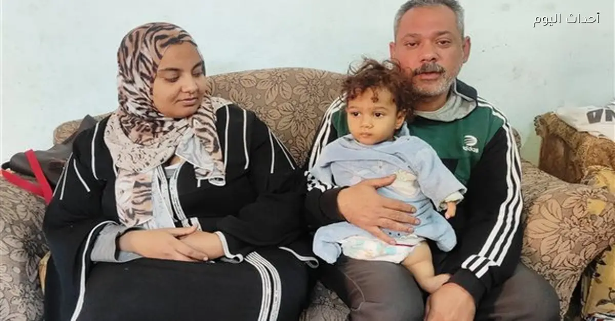 طفلة مريضة ولدت بدون أطراف تطلب مساعدات علاجية