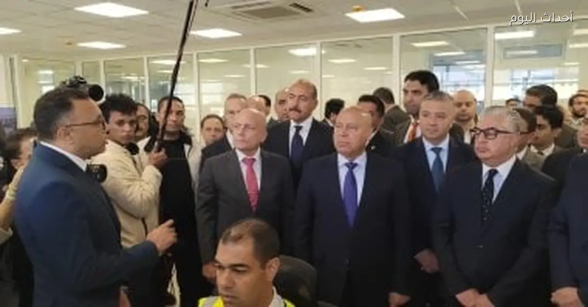 نائب رئيس الوزراء يشهد بدء التشغيل التجريبي لمحطة البحر الأحمر بميناء العين السخنة