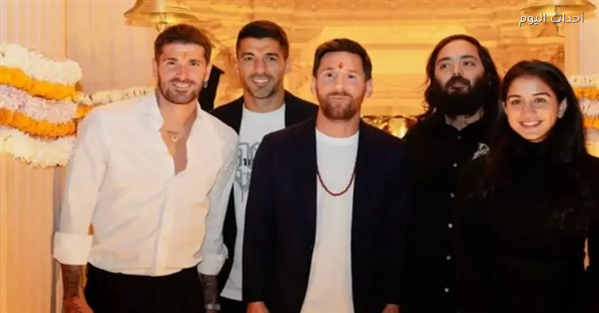 هدية نادرة لميسي من ملياردير هندي نسخة واحدة من 12 في العالم