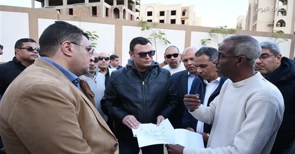 وزير الإسكان يتفقد مشروعات جنة وديارنا ودار مصر بالقاهرة الجديدة