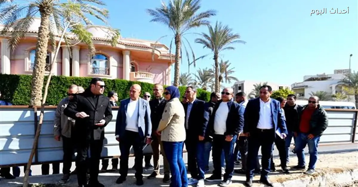 وزير الإسكان يزور طريق الريفيرا البديل في الشيخ زايد