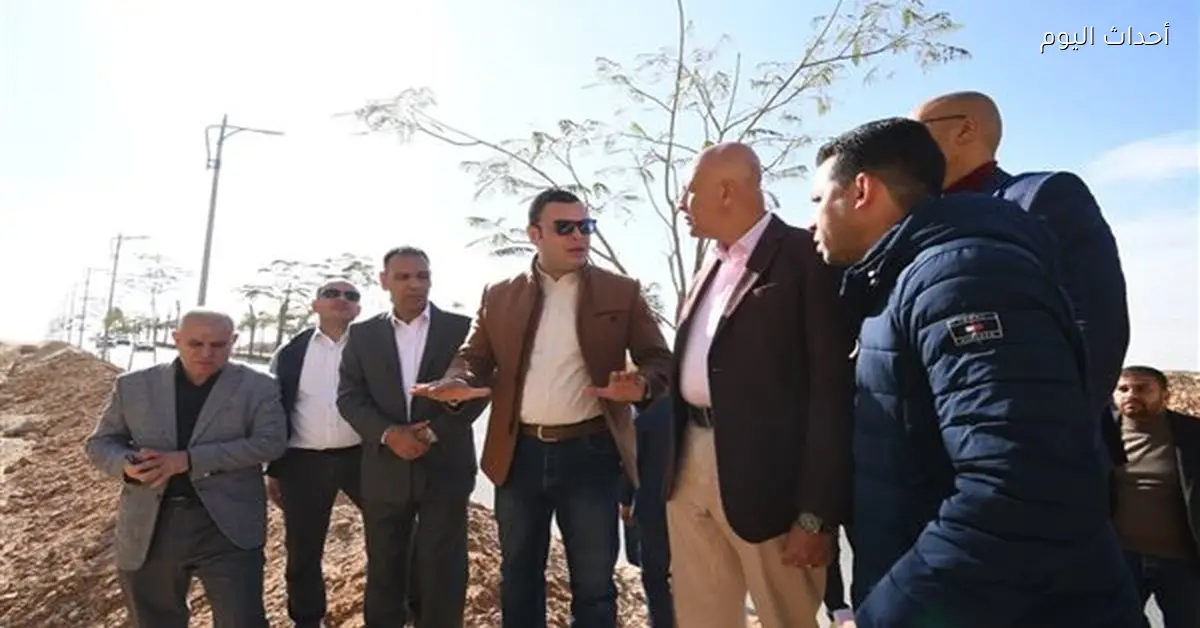وزير الإسكان يزور موقفًا إقليميًا ومجمعًا شرطيًا بحدائق العاصمة
