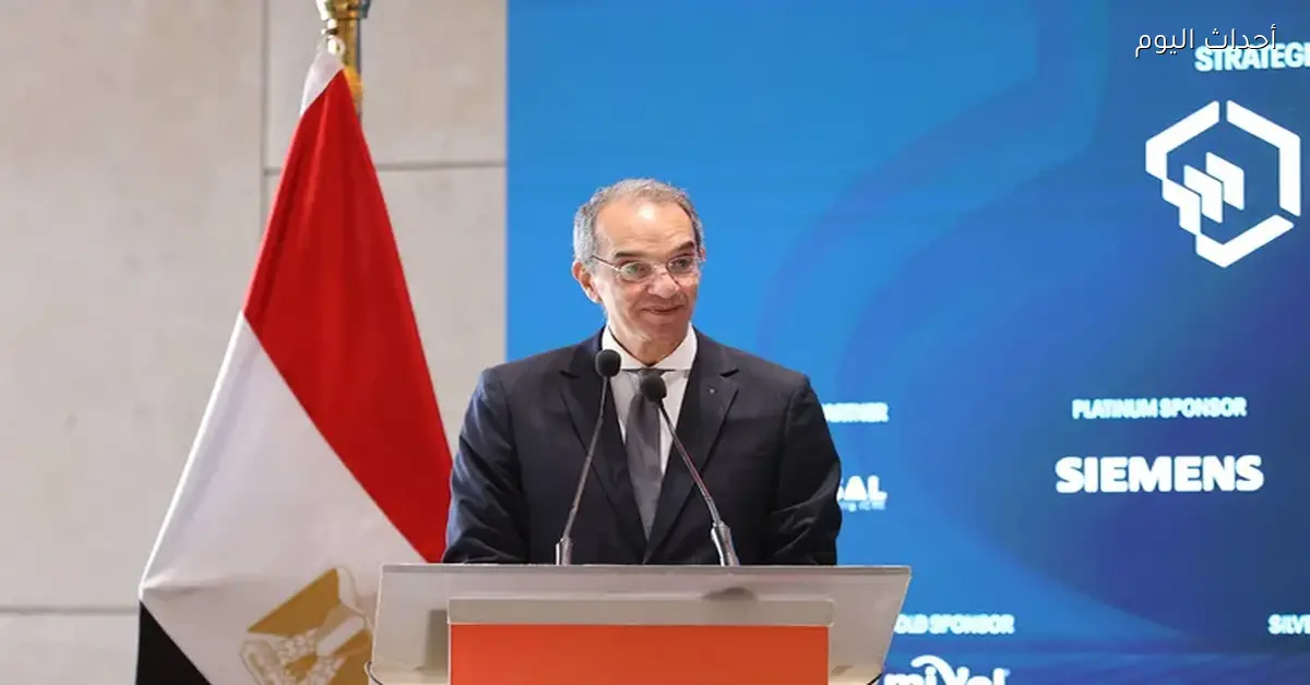 وزير الاتصالات يجتمع بملحقي الدفاع الجدد للسفارات المصرية بالخارج