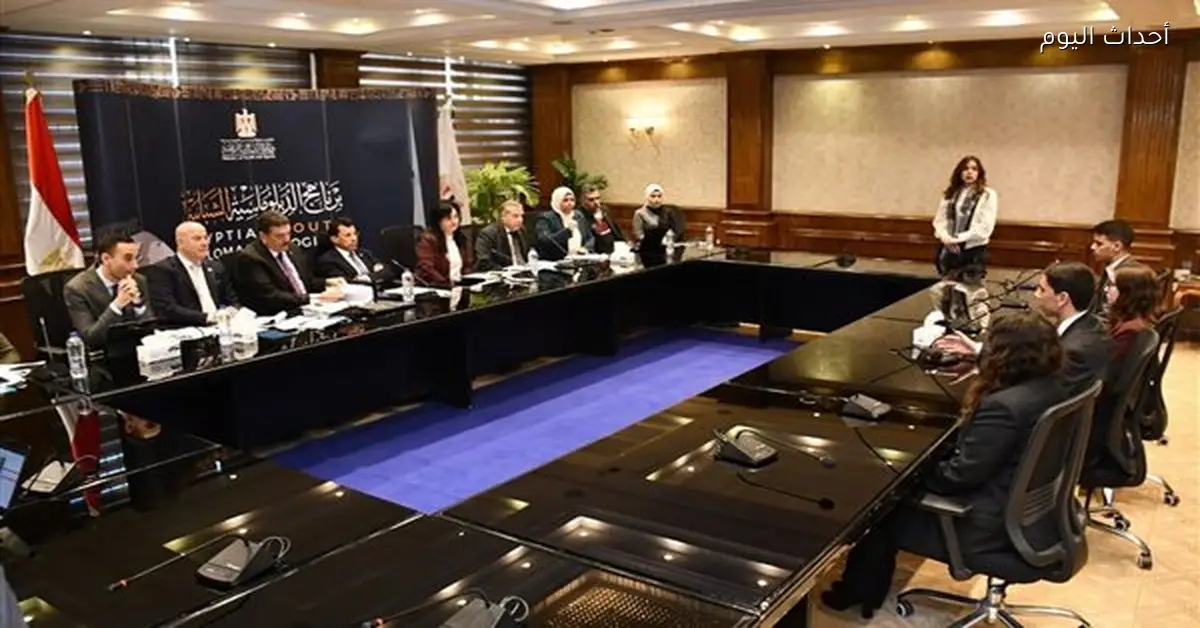 وزير الشباب والرياضة يشارك في مقابلات برنامج الدبلوماسية الشبابية