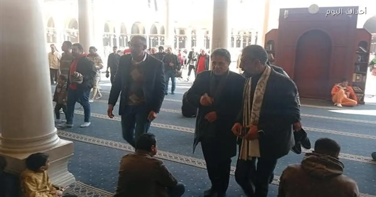 طاهر الخولي يواصل حملة تنظيف شوارع مصر القديمة