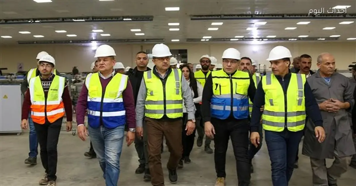 وزير قطاع الأعمال يعلن عن منظومة جديدة لصناعة الغزل والنسيج