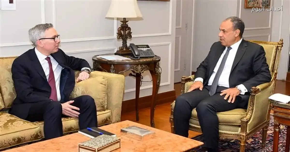 لقاء وزير الخارجية مع الرئيس التنفيذي لشركة “سكاتك” النرويجية بالصور