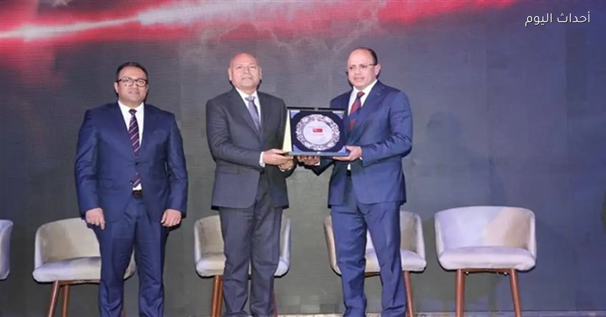 محافظ القاهرة يكرم المستشفى السعودي الألماني لشهادة Top Employer 2026