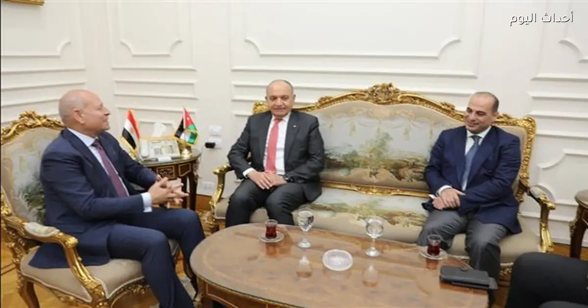 محافظ القاهرة وسفير الأردن يناقشان تعزيز التعاون المشترك