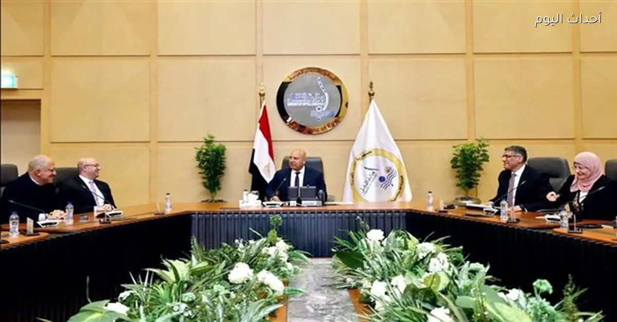 وزير الصناعة يدرس تطوير مرافق أبو رواش وكوم أبو راضي الصناعية