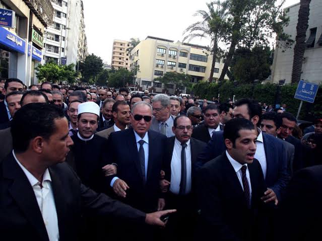 الوقفة التى تصدرها الزند