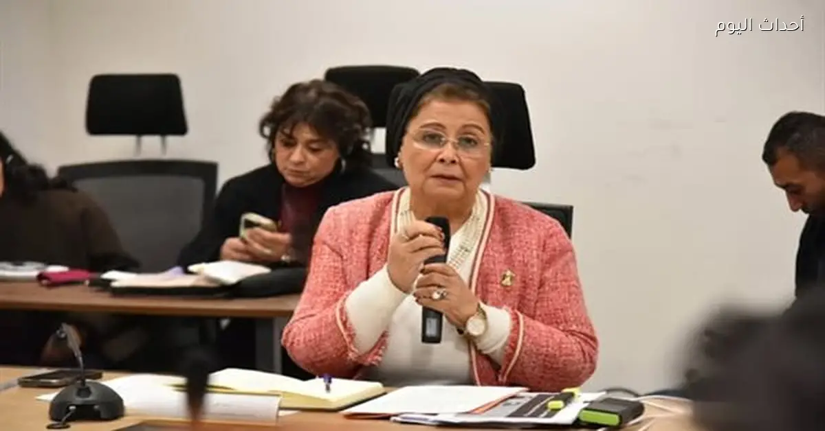 نائب وزير الصحة تناقش تطوير المرحلة الثانية لمركز الخدمة المجمعة