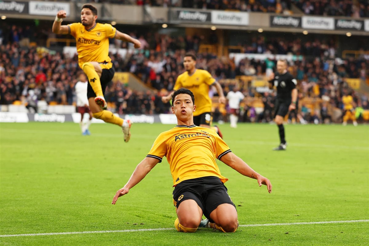 وولفرهامبتون 