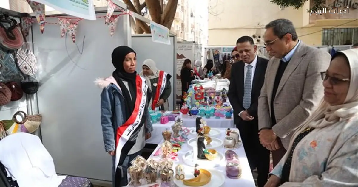 محافظ قنا يفتتح معرض الأسر المنتجة للحرف التراثية بـ 31 عارضًا