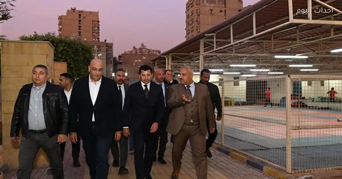 أشرف صبحي يؤكد على أهمية الكود الطبي وتطوير المنشآت الرياضية في الجيزة