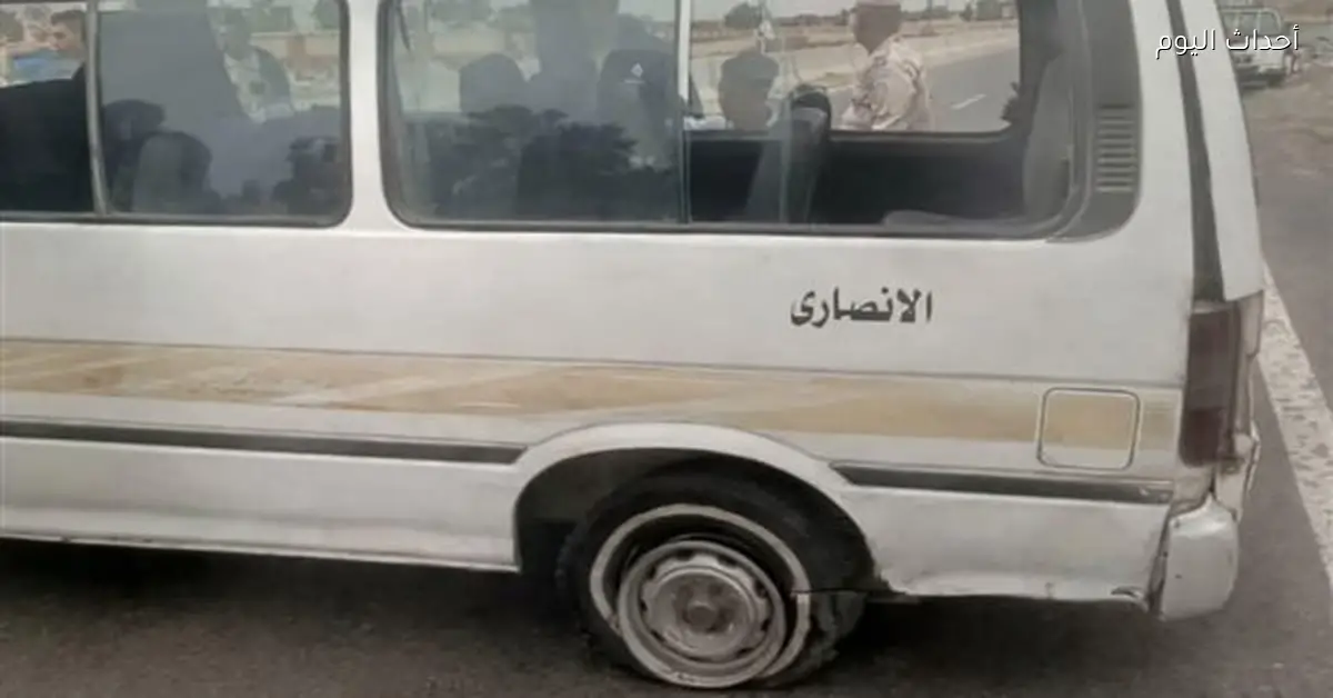 إصابة 10 في انقلاب ميكروباص على طريق السويس الإسماعيلية