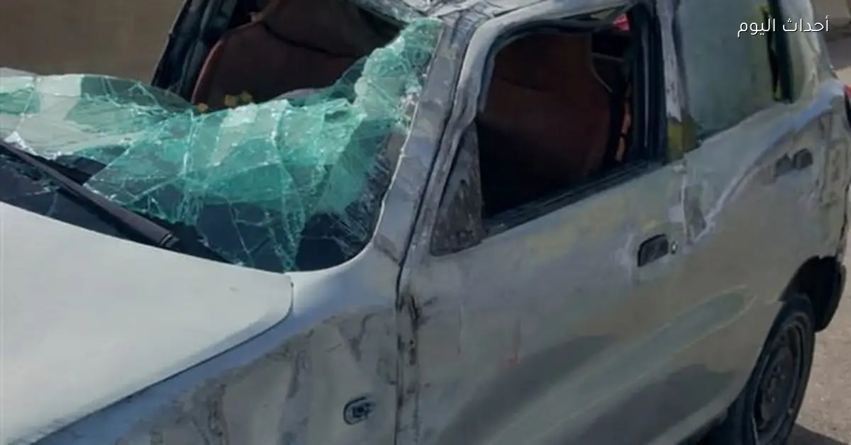 إصابة شخصين في انقلاب سيارة بطريق السخنة بالسويس