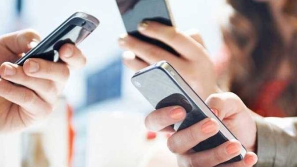 إلغاء إعفاء الهواتف من الجمارك