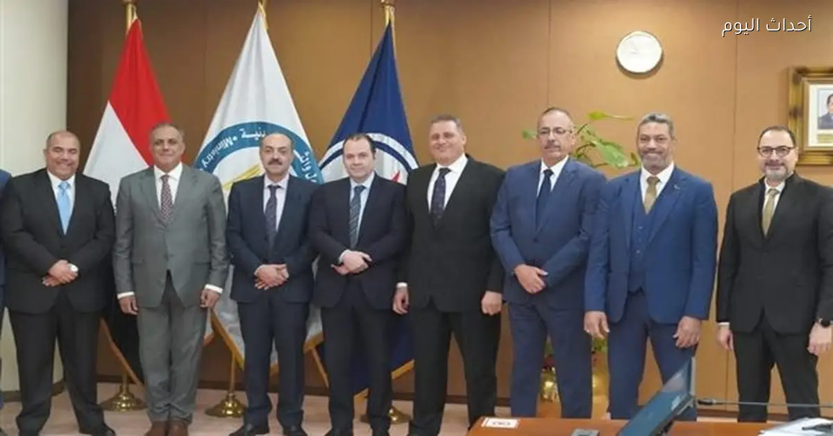 اعتماد موازنة شركات أبوقير ومارينا والسويس للزيت