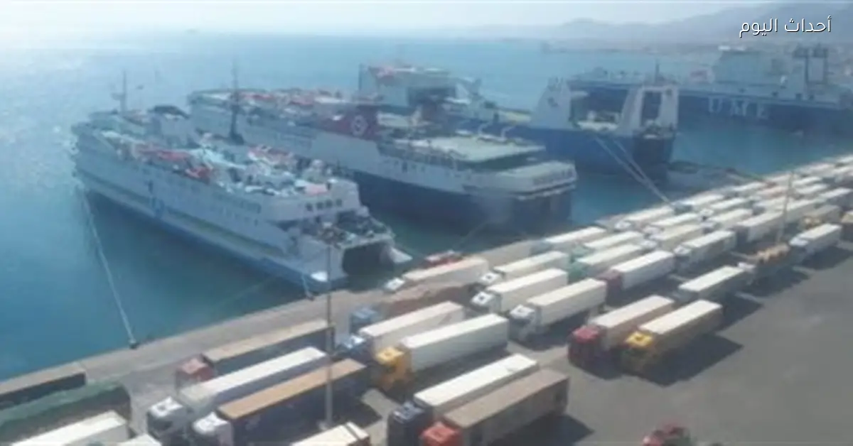 تداول 15 ألف طن من البضائع في موانئ البحر الأحمر