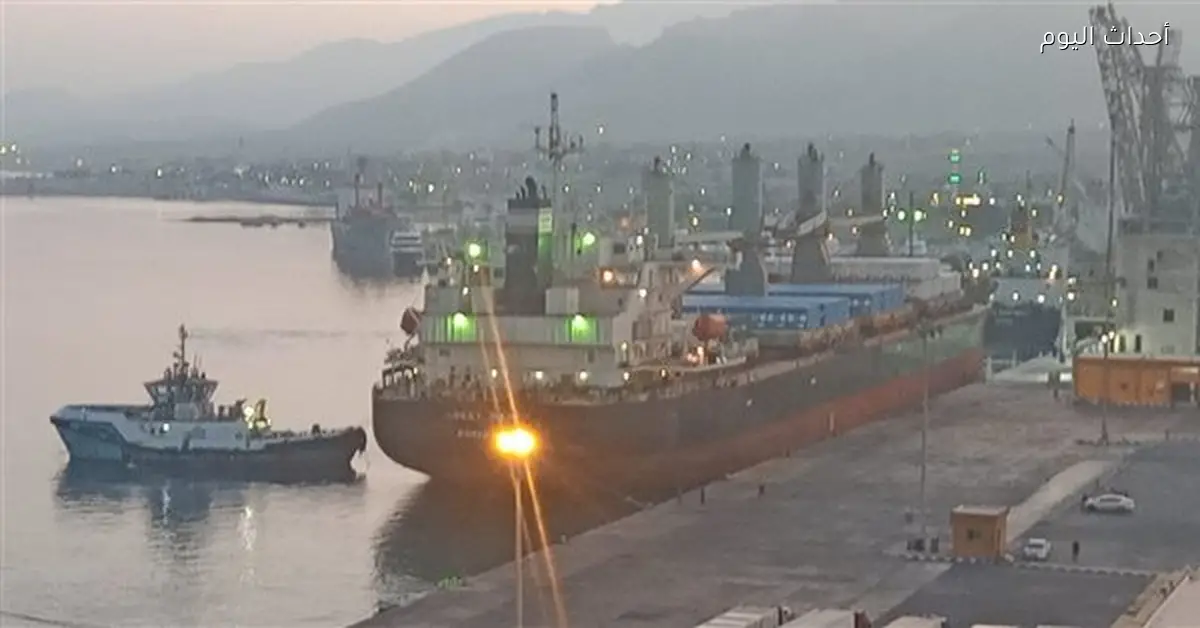 تداول 16 ألف طن من البضائع في موانئ البحر الأحمر