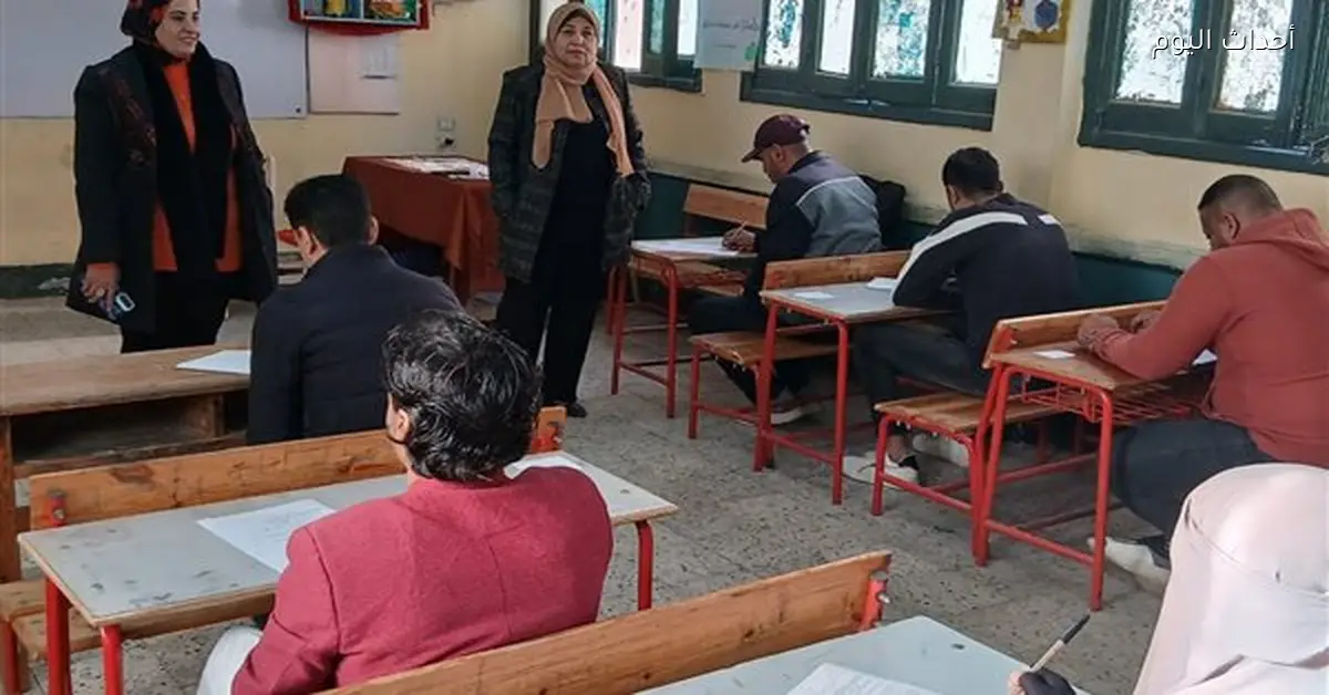 تعليم السويس تتابع امتحانات محو الأمية للصف السادس