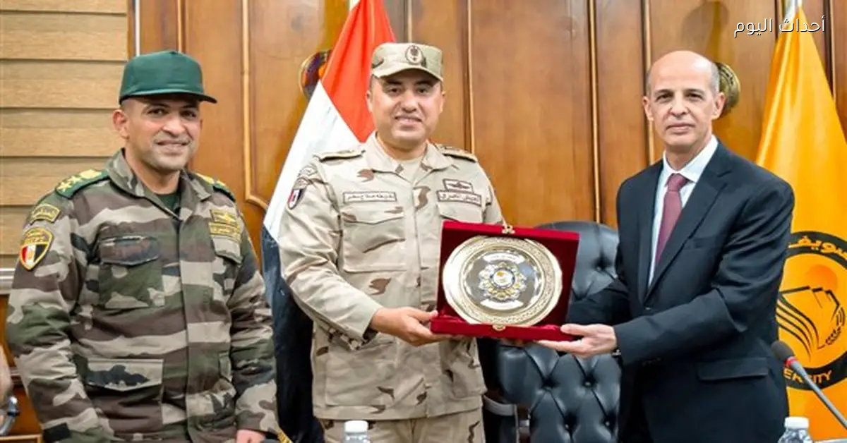 تكريم نائب مدير التربية العسكرية ببني سويف وموافقة على مقترحات جديدة