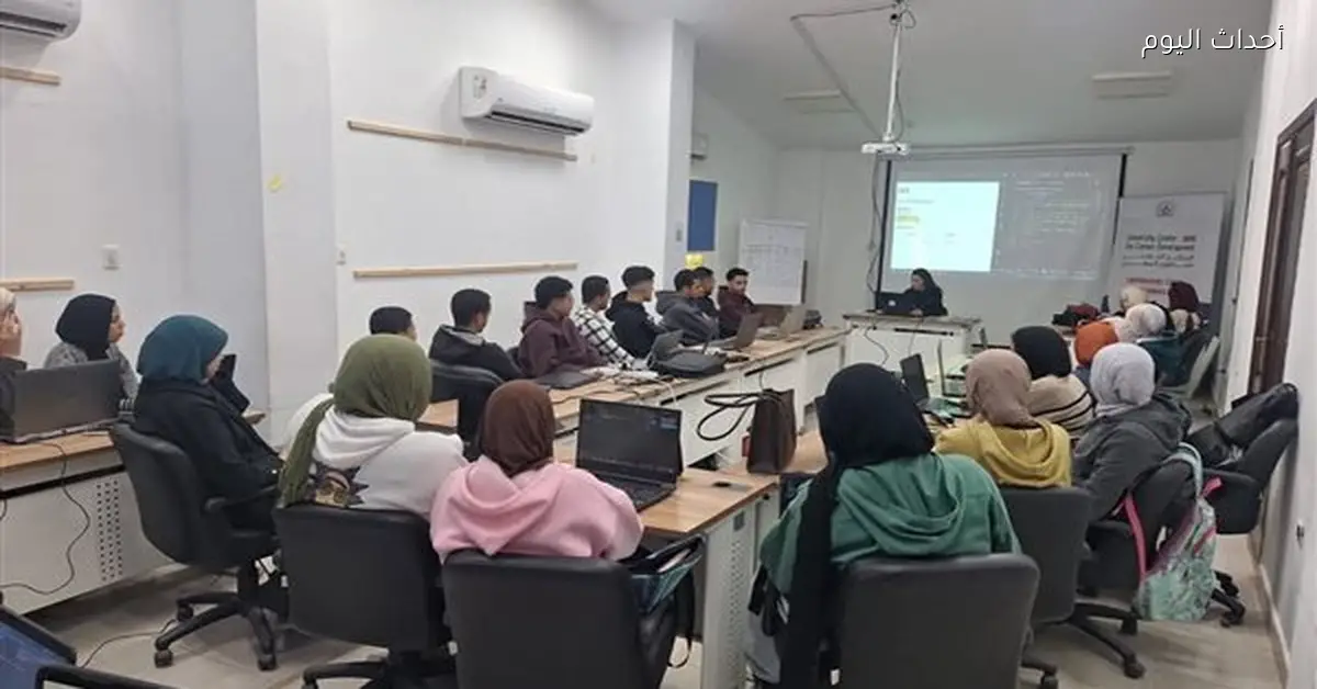 جامعة السويس تطلق مسارين تدريبيين لتأهيل الطلاب للعمل