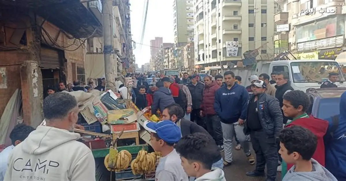 حملة لرفع الإشغالات بميدان عرابي ونفق المشاه في الشرقية