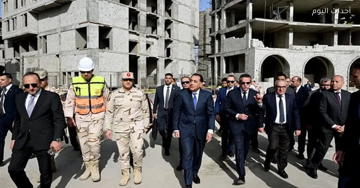 رئيس الوزراء يزور مشروع مستشفى هليوبوليس الجديد