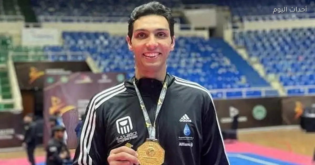 سيف عيسي يتوج بجائزة أفضل لاعب أفريقي لعام 2025