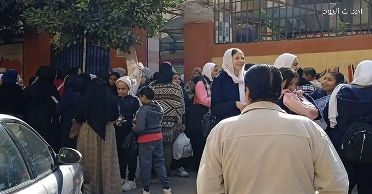 طلاب الشهادة الإعدادية بالجيزة يتباينون في آراءهم حول امتحان اللغة العربية والدين