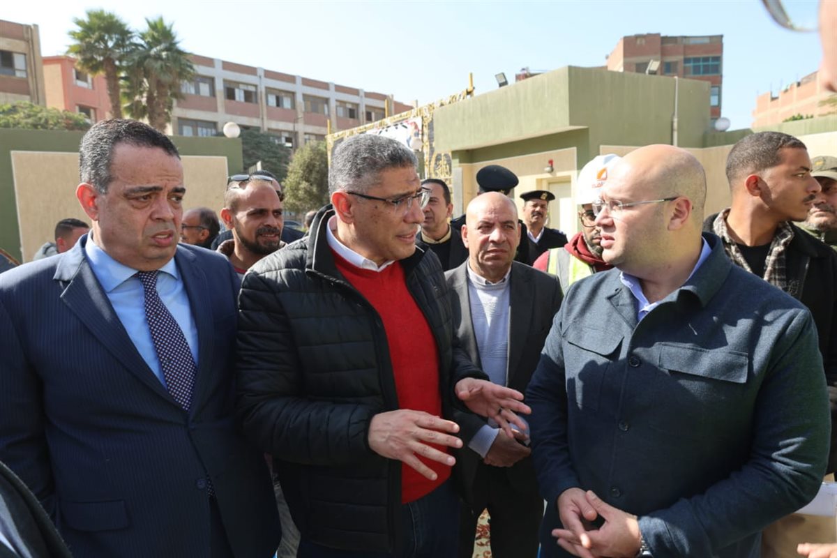 جانب من زيارة محافظ الجيزة لميت شماس