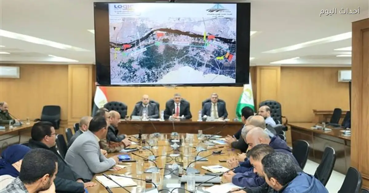 محافظ الجيزة يناقش تطوير طريق المنيب/العياط