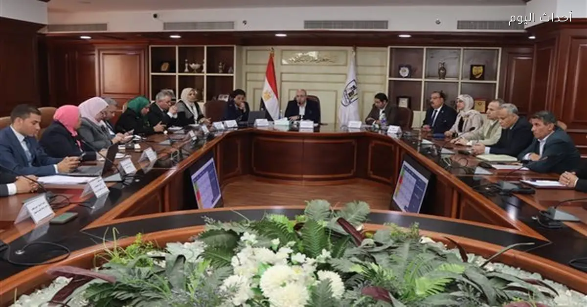 محافظ بني سويف يؤكد أهمية دور المواطن في مواجهة الزيادة السكانية