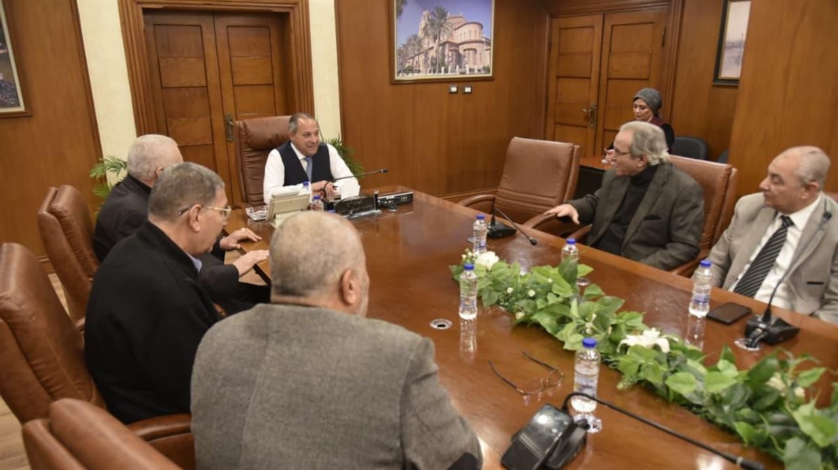 صورة من اللقاء