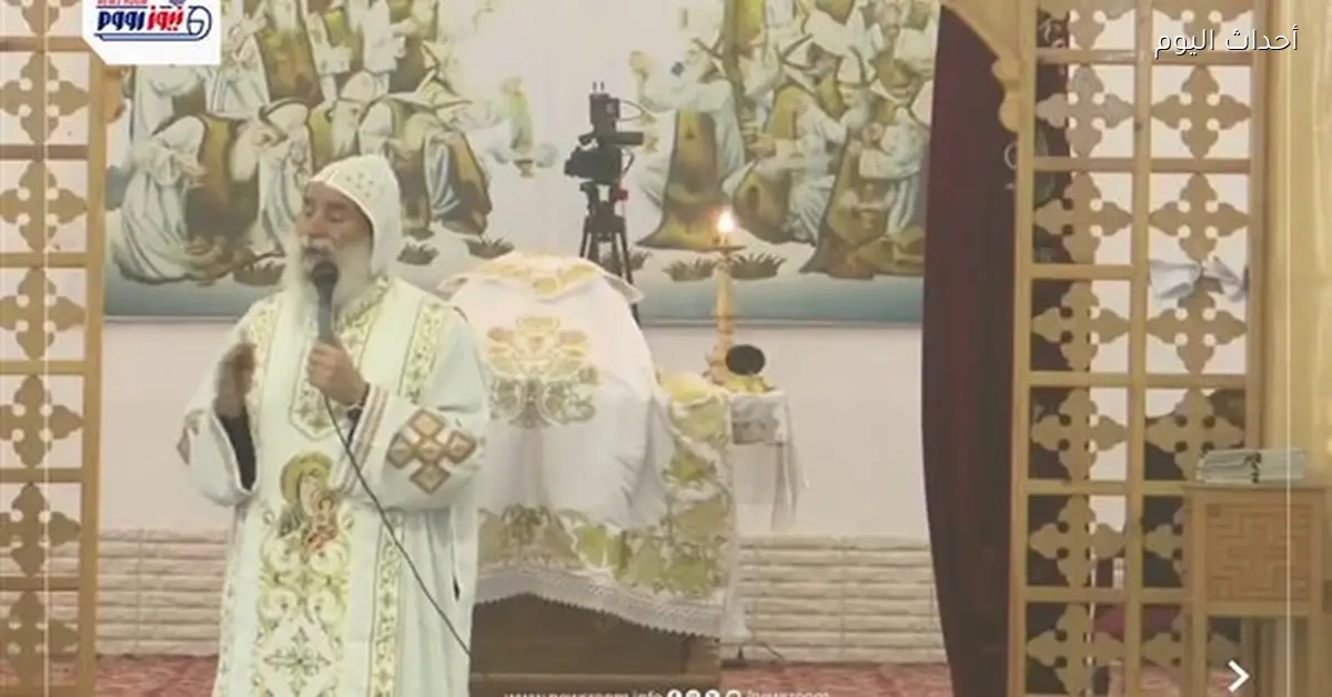 مطران نقادة يترأس قداس سيامة شمامسة جدد بدير الملاك