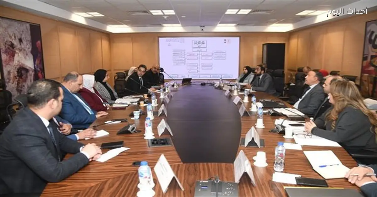 وزير السياحة يطلق لجان لتحديث الهياكل التنظيمية وزيادة كفاءة العاملين