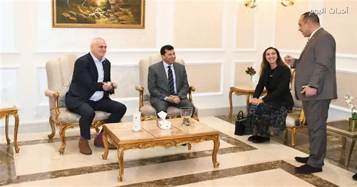 وزير الشباب والرياضة يحضر نهائي بطولة مصر الدولية للريشة الطائرة البارالمبية