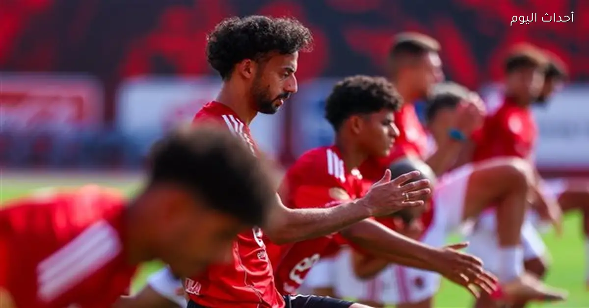 وفد عراقي يصل القاهرة للتفاوض مع الأهلي لضم أحمد عبد القادر